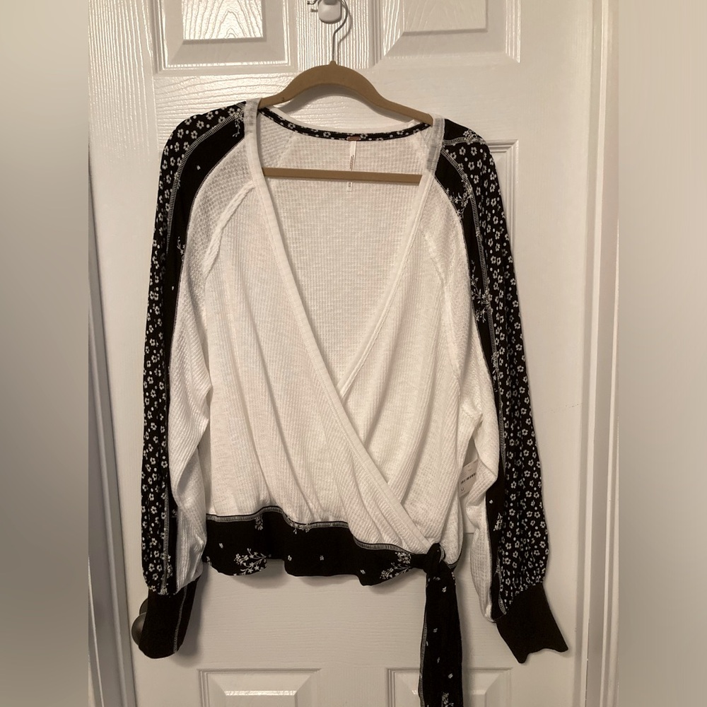 NWT- Free People front tie shirt